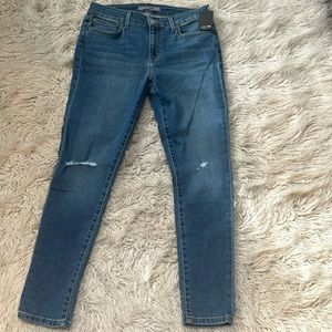 Joe’s skinny ankle petal Jean
